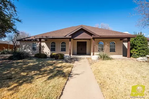 6014 Kingsbridge Dr, San Angelo, TX 76901