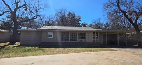 2613 Dena Dr, San Angelo, TX 76904