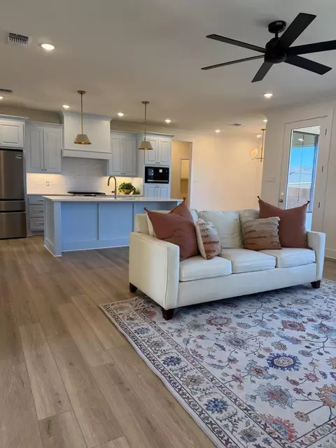 3610 Grandview Dr, San Angelo, TX 76904