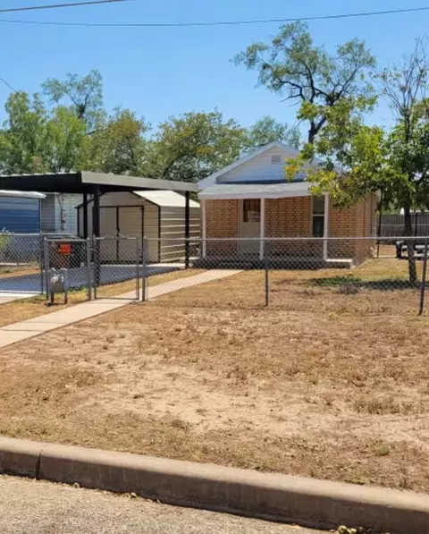 1417 Coke St, San Angelo, TX 76903
