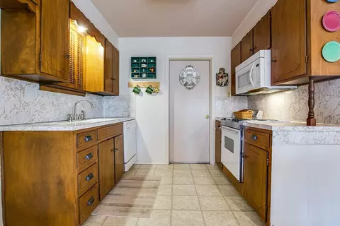 Kitchen - 200 Sharp Ave, Ballinger, TX 76821 photo 1 of 3