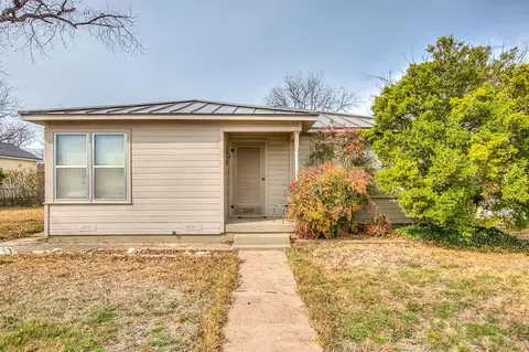 200 Sharp Ave, Ballinger, TX 76821