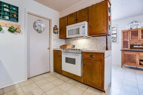 Kitchen - 200 Sharp Ave, Ballinger, TX 76821 photo 2 of 3