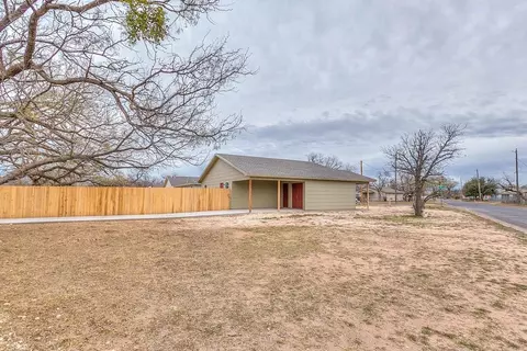 250 E 23rd St, San Angelo, TX 76903