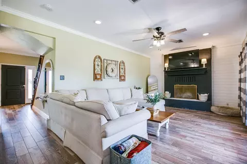 Living - 2003 N 11th St, Ballinger, TX 76821 photo 1 of 3