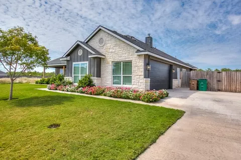 4529 Old Stone Dr, San Angelo, TX 76904