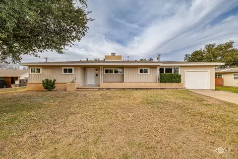 1911 Dena Dr, San Angelo, TX 76904
