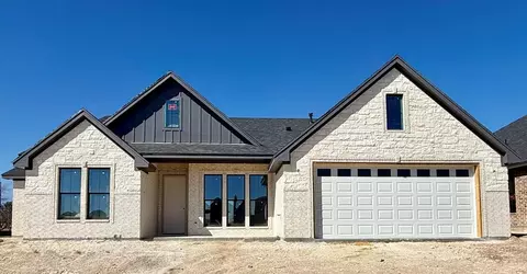 5613 King Mill Cir, San Angelo, TX 76904