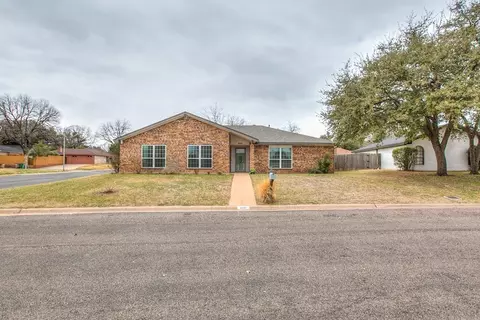 3201 Timber Ridge Dr, San Angelo, TX 76904