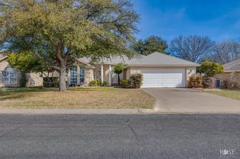 3242 Walnut Hill Dr, San Angelo, TX 76904