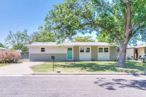 2816 Jomar St, San Angelo, TX 76901