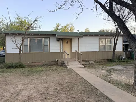 417 W Ave V, San Angelo, TX 76903