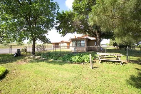 8881 Rust Rd, San Angelo, TX 76905
