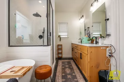 Bath - 3432 Ponca Path, San Angelo, TX 76901 photo 2 of 6
