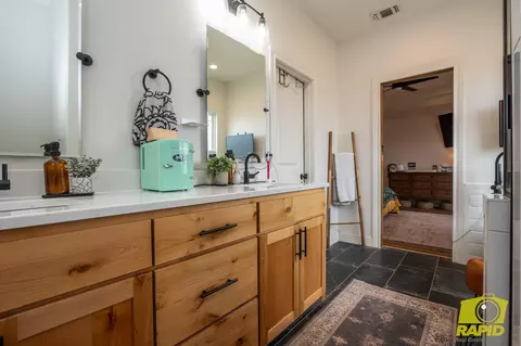 Bath - 3432 Ponca Path, San Angelo, TX 76901 photo 3 of 6