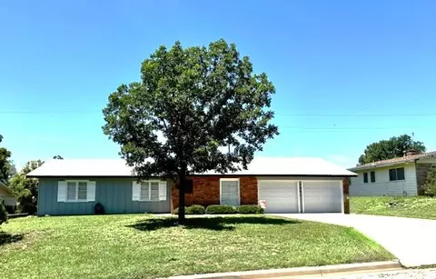 1941 St Marys St, San Angelo, TX 76904