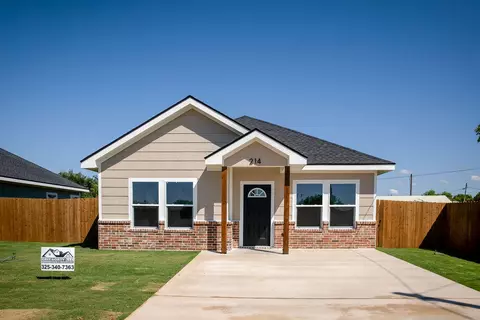 214 W 27th St, San Angelo, TX 76903
