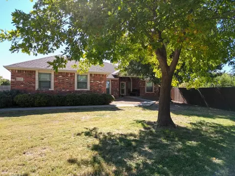 1447 Crossings Ct, San Angelo, TX 76904