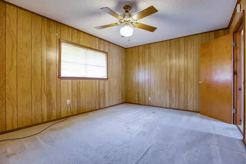 Bedroom - 308 Sharp Ave, Ballinger, TX 76821 photo 3 of 5