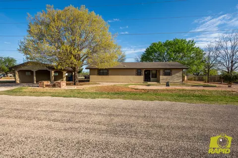 220 Mcdowell St, Bronte, TX 76933