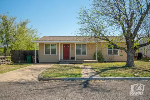 1024 N Bishop St, San Angelo, TX 76901