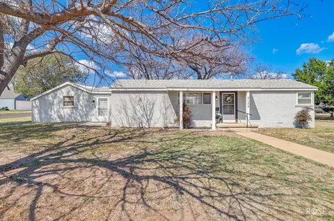 2124 Guadalupe St, San Angelo, TX 76901
