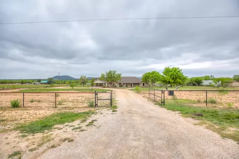 15689 Old Sterling City Hwy 2, Water Valley, TX 76958