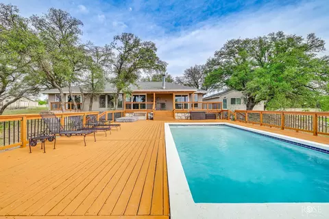 6081 Candice Rd, Christoval, TX 76935
