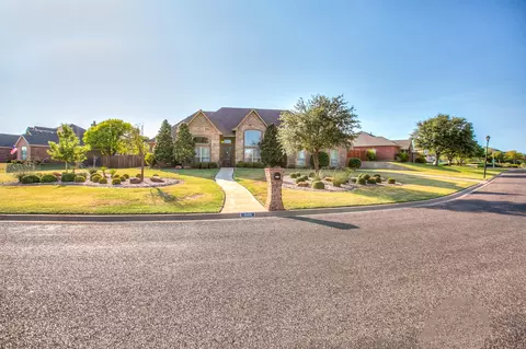 1009 Ashford Dr, San Angelo, TX 76901