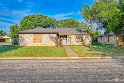 1201 Rita Cir, San Angelo, TX 76905