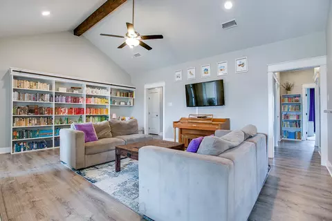 1006 Gregory Dr, San Angelo, TX 76905