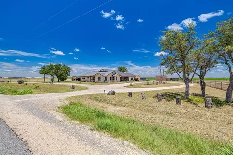 12326 E Veribest Rd, Miles, TX 76861