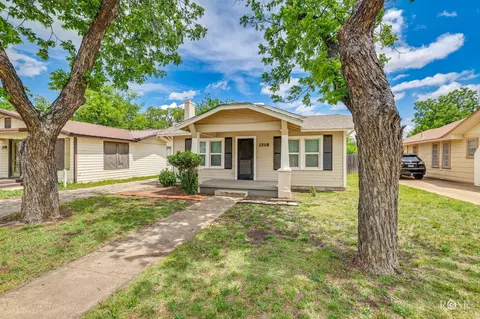 1518 S David St, San Angelo, TX 76903