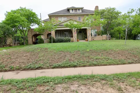 1217 S Monroe St, San Angelo, TX 76901