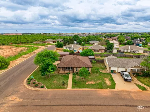 5801 Davenport Dr, San Angelo, TX 76901