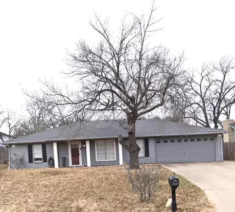 1905 N Van Buren St, San Angelo, TX 76901