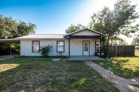 811 Akin St, San Angelo, TX 76903