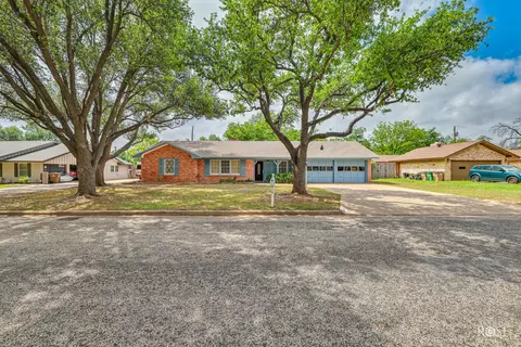 2801 Oak Forest Dr, San Angelo, TX 76904
