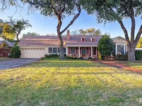 2402 Live Oak St, San Angelo, TX 76901