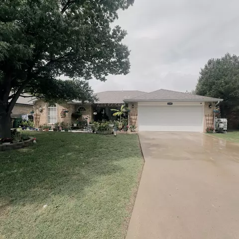 1207 Joseph Ln, San Angelo, TX 76905