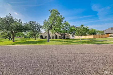 1523 Barbara Ave, San Angelo, TX 76904
