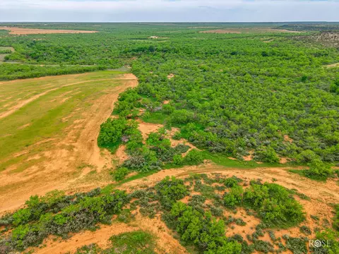 000 Juniper Rd, Bronte, TX 76933 photo 32