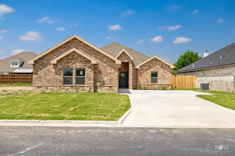 5441 Riviera Ln, San Angelo, TX 76904