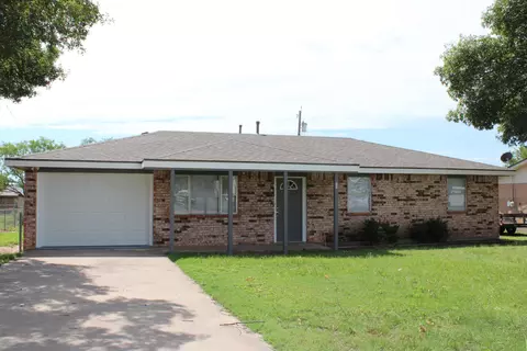 1405 Ave B, Ballinger, TX 76821