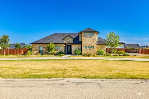 8214 Waterloo Dr, San Angelo, TX 76905