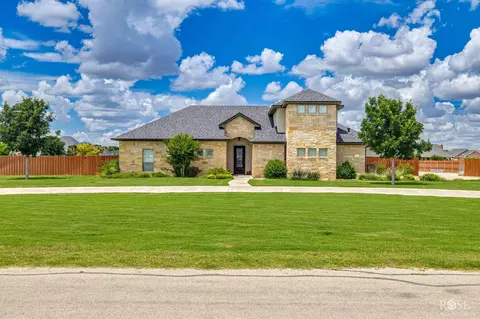 8214 Waterloo Dr, San Angelo, TX 76905