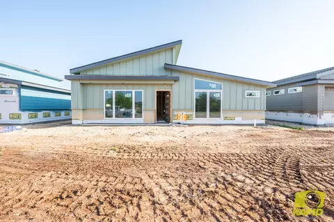 318 Lake View Heroes Dr, San Angelo, TX 76903
