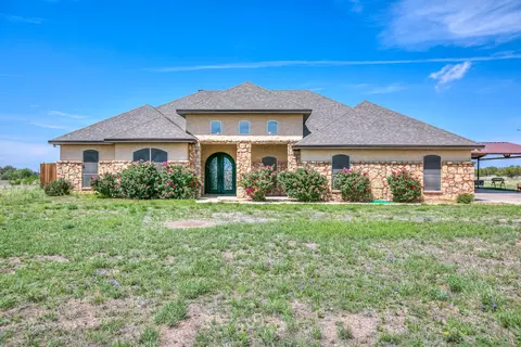 3038 Lineman Ln, Christoval, TX 76935