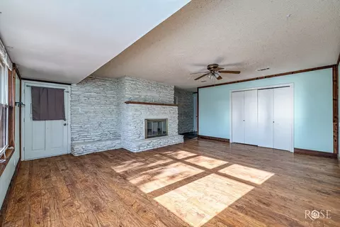 Living - 302 Key St, Bronte, TX 76933 photo 6 of 6