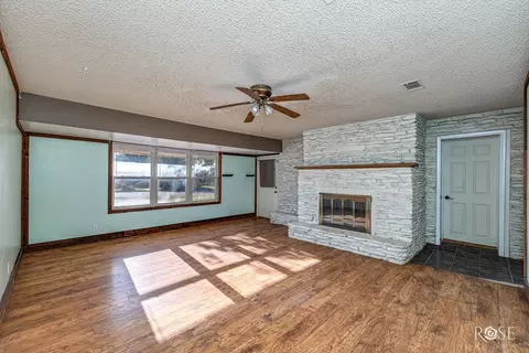 Living - 302 Key St, Bronte, TX 76933 photo 5 of 6